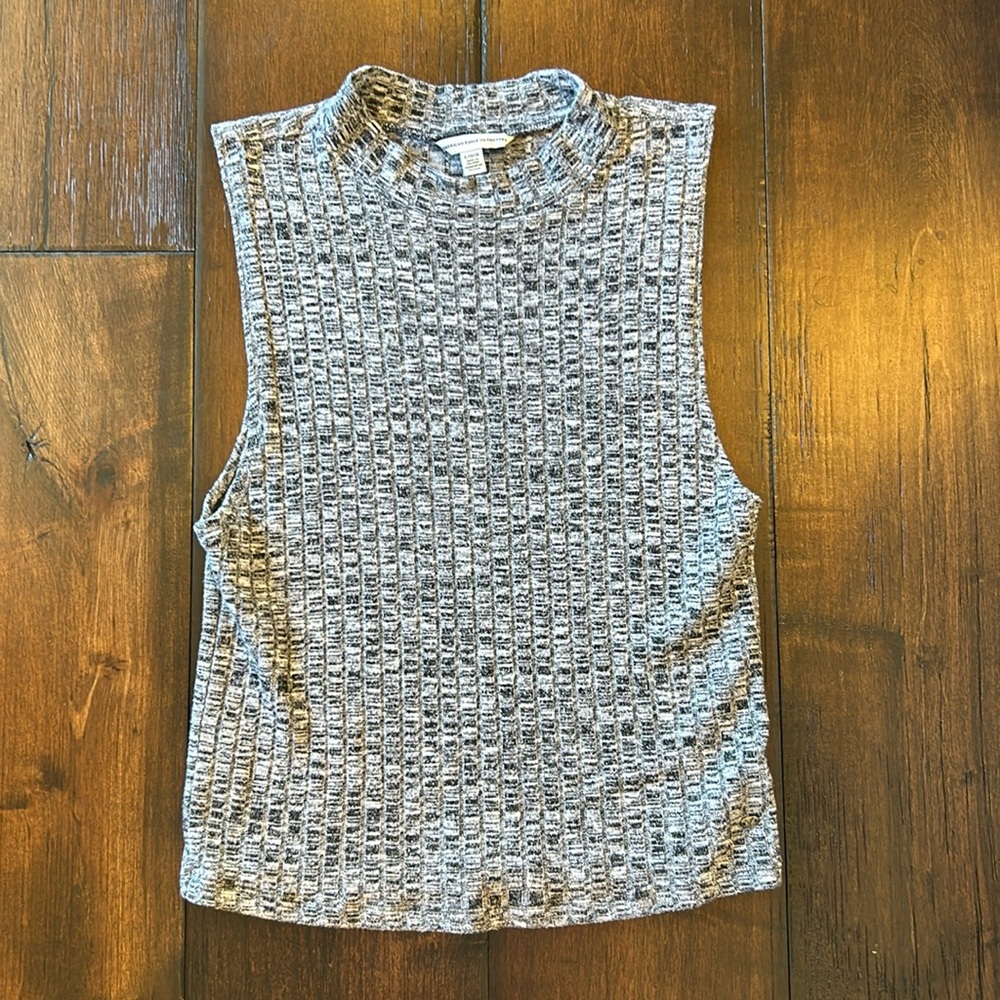 Business casual shell- turtleneck